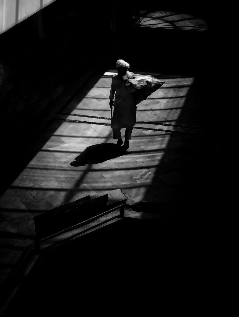 Hannaneh Akhoondi Hannaneh Akhoondi